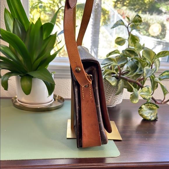 Louis Vuitton Monogram Cartouchiere GM Crossbody Bag - Picture 4 of 13